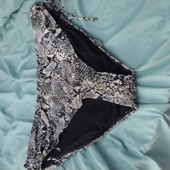 Bathing Suit Bikini bottoms - Picture 6 of 6
